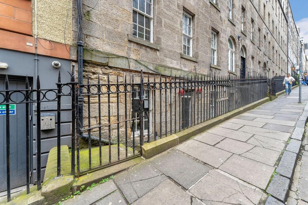 Апартаменты Edinburgh Perfect Location Экстерьер фото